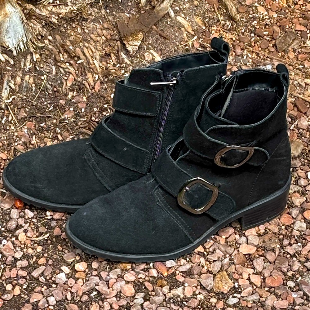 Anne Klein Buckle Suede Leather Chelsea Ankle Boots Black Size 8